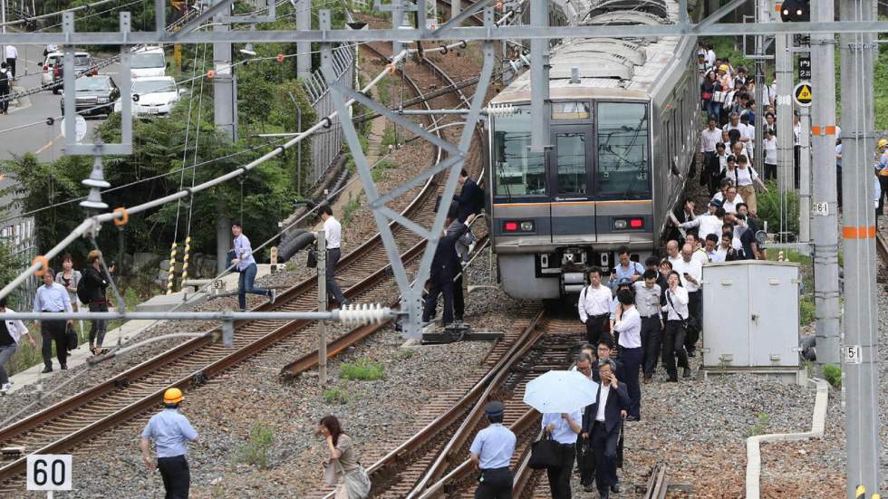 Japon : un séisme frappe la région d'Osaka, faisant trois morts