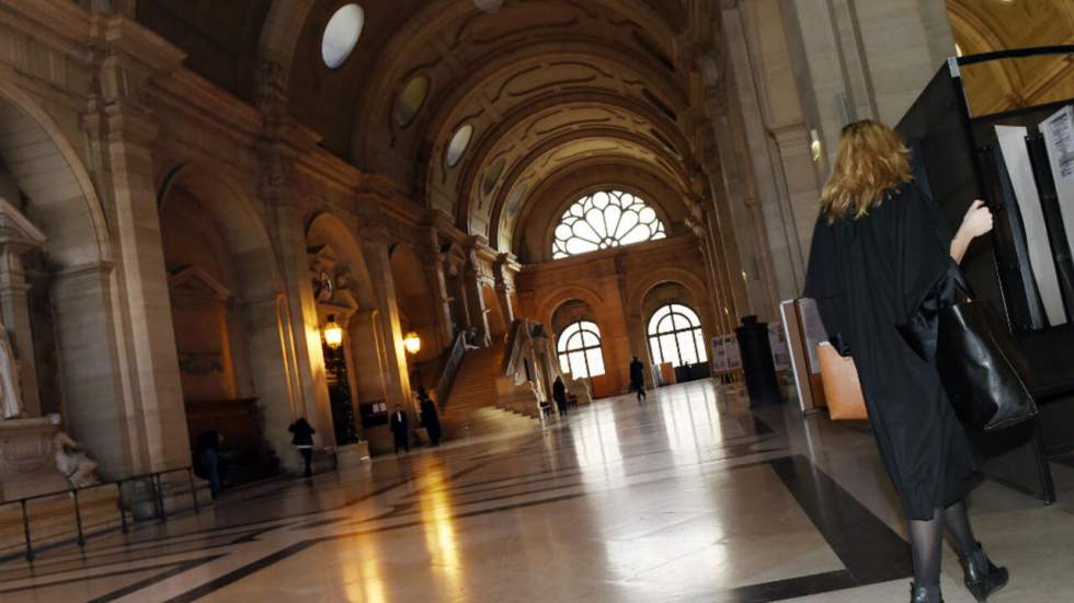 Un procès pour proxénétisme de mineures s'ouvre à Paris Un procès pour proxénétisme de mineures s'ouvre à Paris