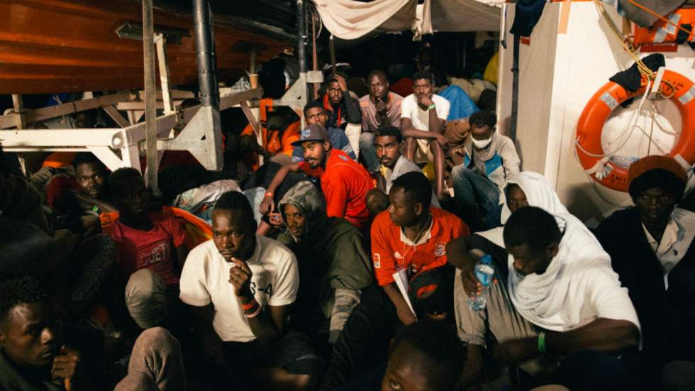 Le navire humanitaire Lifeline attendu à Malte, six pays accueilleront les 233 migrants à bord