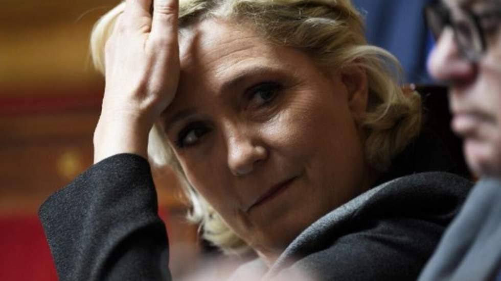 Assistants d'eurodéputés FN : la justice saisit deux millions d'euros destinés au parti Assistants d'eurodéputés FN : la justice saisit deux millions d'euros destinés au parti