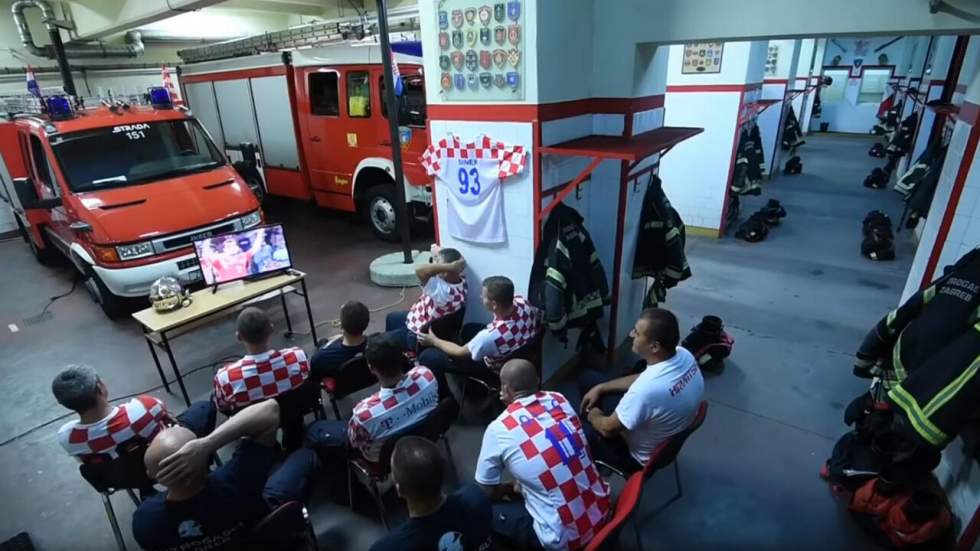 Merci de prévenir ces pompiers croates que leur équipe est en finale de la Coupe du monde Merci de prévenir ces pompiers croates que leur équipe est en finale de la Coupe du monde
