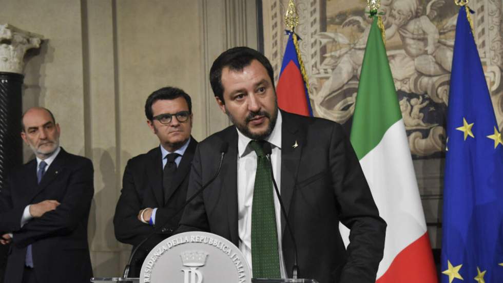 Salvini conseille à May de se montrer plus dure dans les négociations du Brexit Salvini conseille à May de se montrer plus dure dans les négociations du Brexit