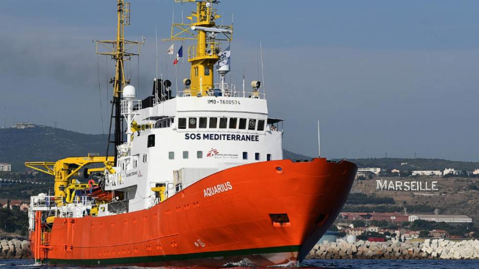 L'Aquarius en quête d'un nouveau port sûr pour accueillir 140 migrants