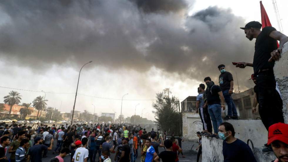 Contestation sociale en Irak : le consulat d'Iran à Bassora incendié par des manifestants