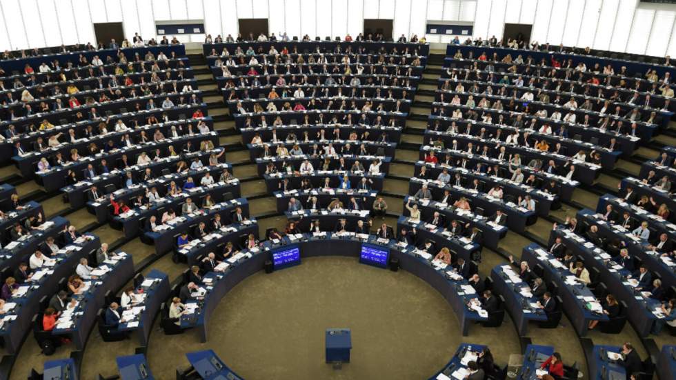 Droit d'auteur : le Parlement européen vote en faveur d'une réforme qui hérisse les géants du Net Droit d'auteur : le Parlement européen vote en faveur d'une réforme qui hérisse les géants du Net