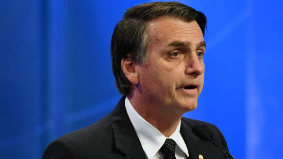 Brésil : Jair Bolsonaro, candidat d'extrême droite, décolle dans les sondages