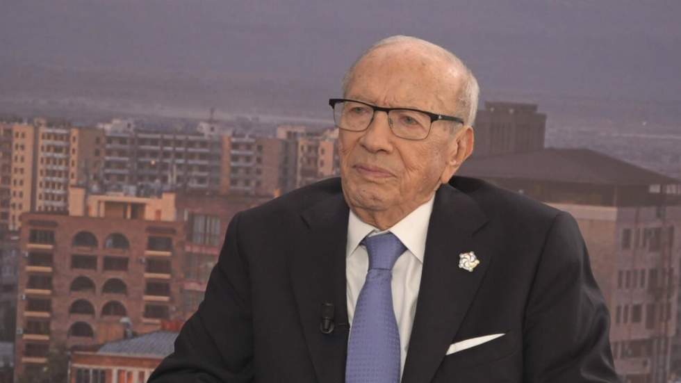 Essebsi sur France 24 : "Les femmes sont la clé de voûte de la démocratie" Essebsi sur France 24 : "Les femmes sont la clé de voûte de la démocratie"