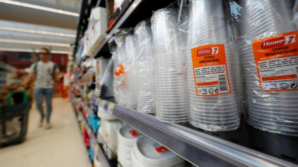 Les eurodéputés se prononcent pour l'interdiction des produits en plastique à usage unique Les eurodéputés se prononcent pour l'interdiction des produits en plastique à usage unique