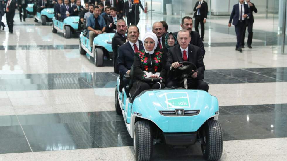 Mort d'ouvriers, déforestation... la face cachée du nouveau "méga-aéroport" d’Istanbul Mort d'ouvriers, déforestation... la face cachée du nouveau "méga-aéroport" d’Istanbul