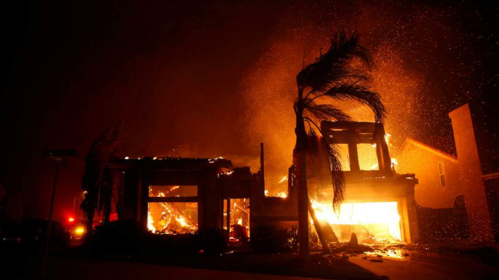 Au moins neuf morts dans les incendies qui ravagent la Californie Au moins neuf morts dans les incendies qui ravagent la Californie
