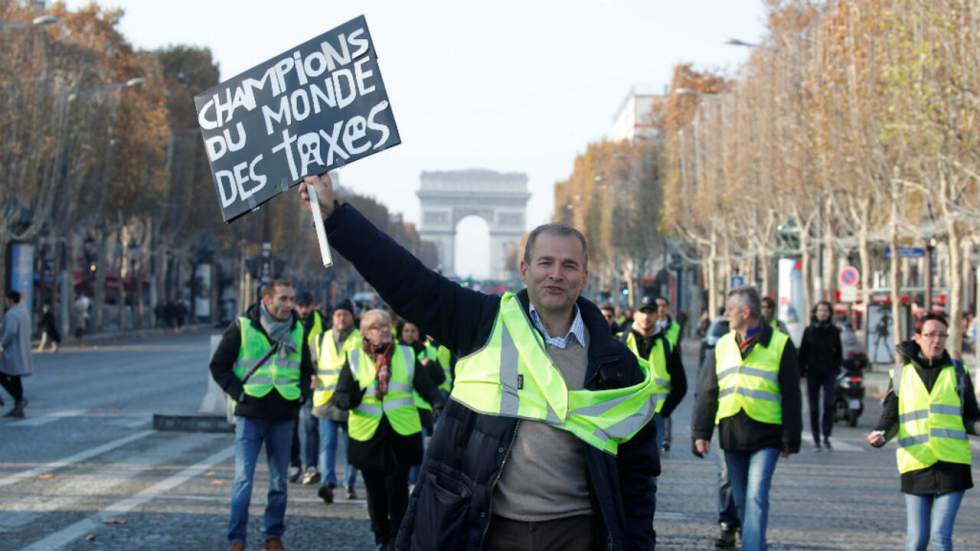 "Gilets jaunes" : plus de 280 000 manifestants à travers la France, de nombreux incidents