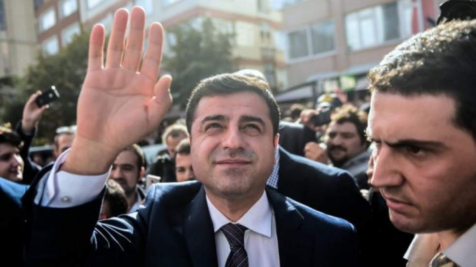 La CEDH "ordonne" à la Turquie de libérer l'opposant kurde Demirtas, Erdogan contre-attaque La CEDH "ordonne" à la Turquie de libérer l'opposant kurde Demirtas, Erdogan contre-attaque