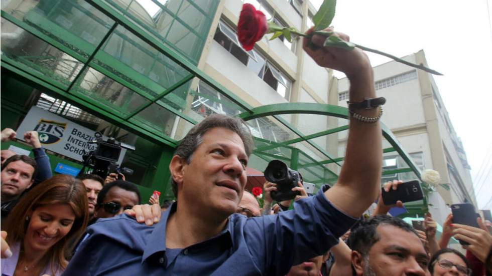 Brésil : Fernando Haddad, ex-candidat de la gauche à la présidentielle, poursuivi pour corruption