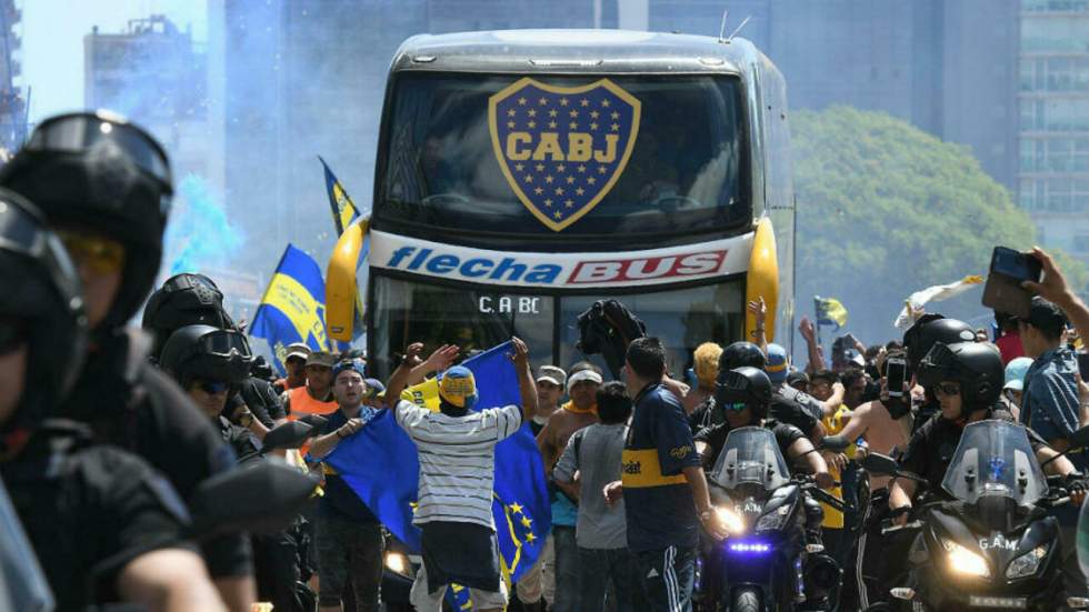 Copa Libertadores : le bus de Boca Juniors attaqué, la finale reportée à une date ultérieure