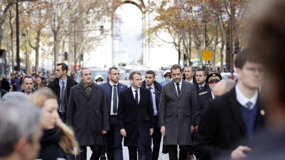 "Gilets jaunes" : confronté à une crise politique majeure, l'Élysée cherche une réponse "Gilets jaunes" : confronté à une crise politique majeure, l'Élysée cherche une réponse