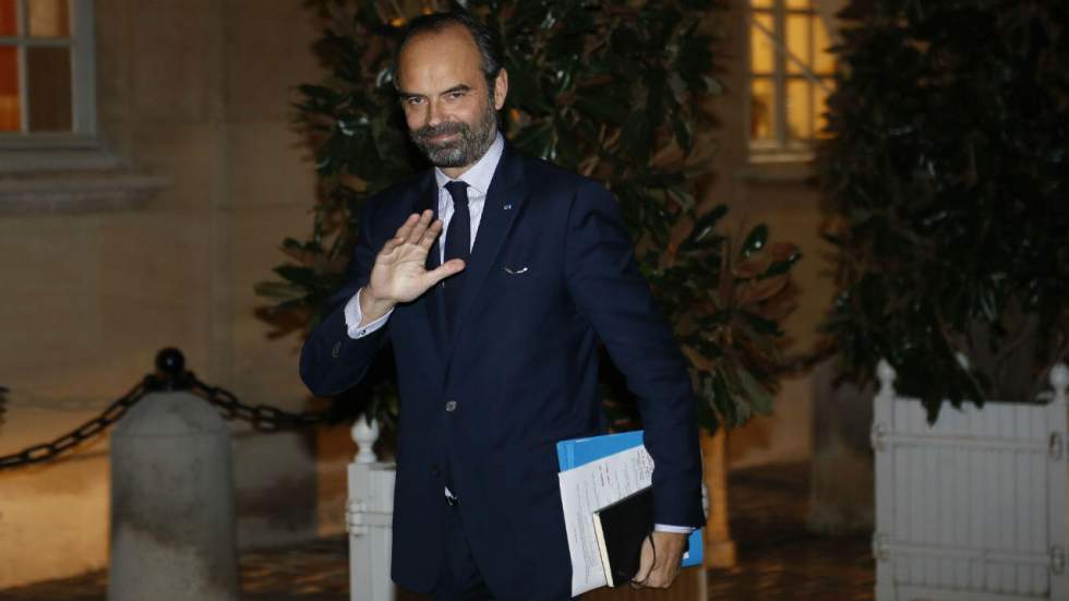 Gilets jaunes : Matignon prépare un moratoire sur la hausse de la taxe sur les carburants Gilets jaunes : Matignon prépare un moratoire sur la hausse de la taxe sur les carburants