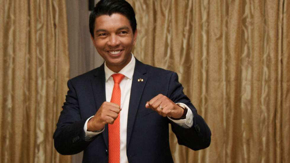 Madagascar : le retour au pouvoir d'Andry Rajoelina, le "TGV" de la politique malgache Madagascar : le retour au pouvoir d'Andry Rajoelina, le "TGV" de la politique malgache