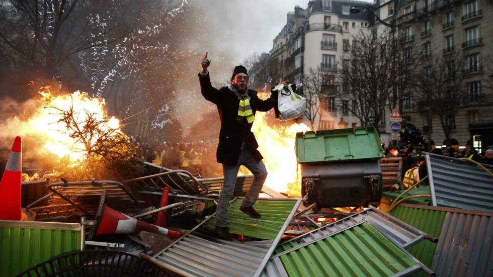 Gilets jaunes : les autorités s'attendent à un acte IX "plus radical"