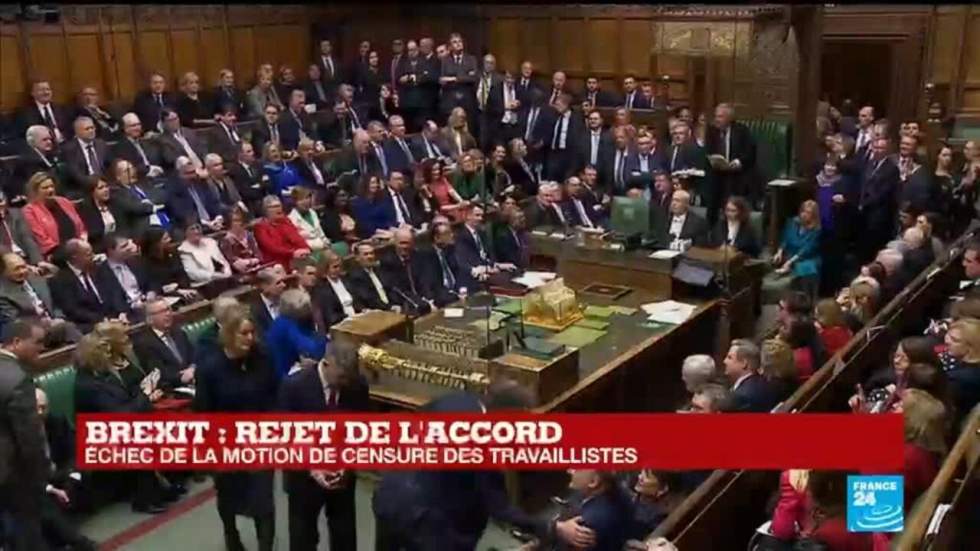 Le Parlement britannique renouvelle difficilement sa confiance à Theresa May