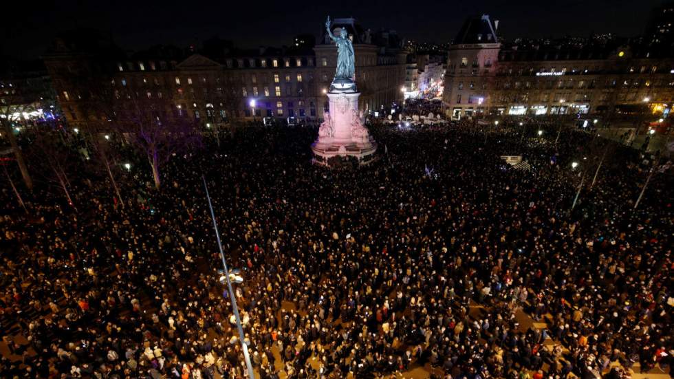 En France, des milliers de personnes rassemblées pour dénoncer l'antisémitisme