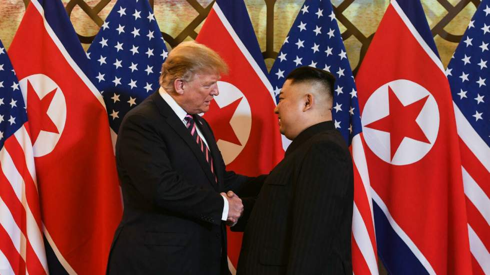 À Hanoï, poignée de main et optimisme pour l'ouverture du sommet Trump-Kim