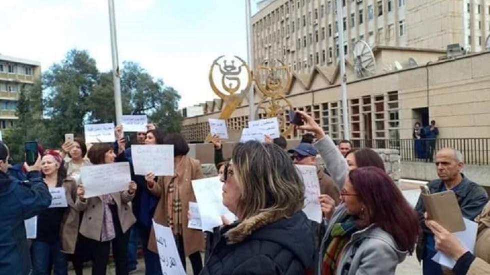 Manifestations en Algérie : les journalistes du service public disent non à la censure Manifestations en Algérie : les journalistes du service public disent non à la censure