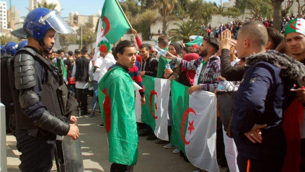 Algérie : la contestation se poursuit, Washington "soutient le peuple algérien" Algérie : la contestation se poursuit, Washington "soutient le peuple algérien"