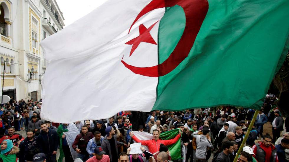 En Algérie, la presse salue une mobilisation "historique" contre le 5ème mandat de Bouteflika