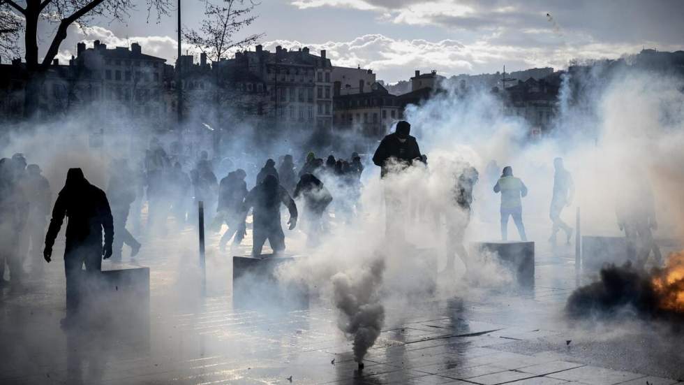 Le Parlement français adopte définitivement la loi "anticasseurs" Le Parlement français adopte définitivement la loi "anticasseurs"