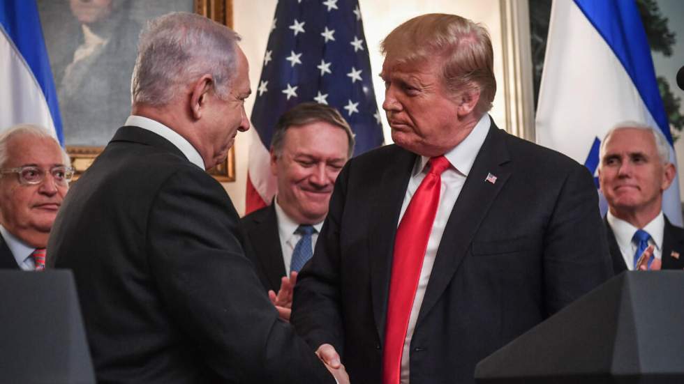 Donald Trump signe le décret reconnaissant la souveraineté d'Israël sur le plateau du Golan