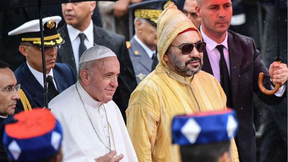 Au Maroc, le pape François prône la "solidarité" des croyants contre le "fanatisme" Au Maroc, le pape François prône la "solidarité" des croyants contre le "fanatisme"