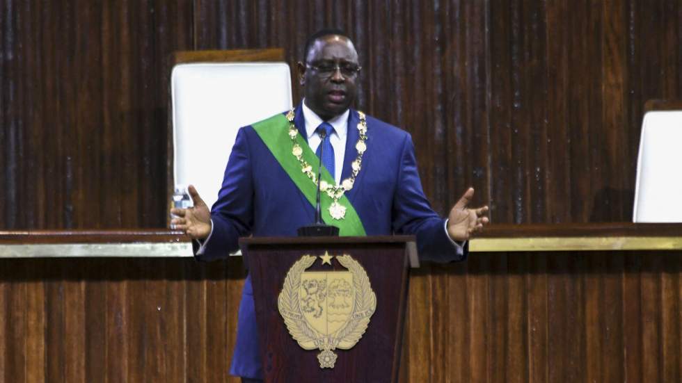 Au Sénégal, Macky Sall prête serment et donne la priorité à l'environnement