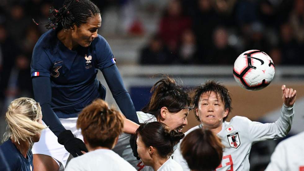 Football : à deux mois du Mondial, les Bleues s'offrent l'ogre japonais