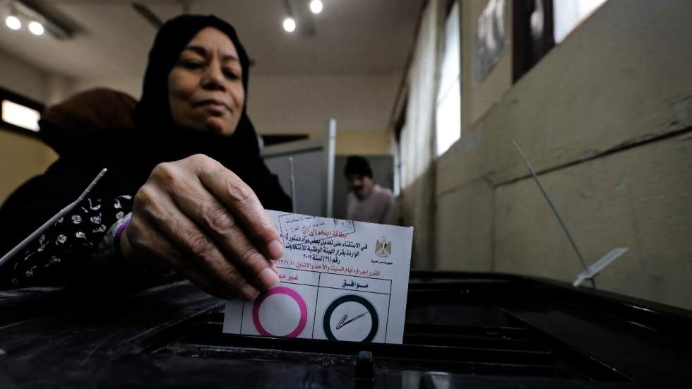 En Égypte, un référendum pour "pérenniser le pouvoir de Sissi" En Égypte, un référendum pour "pérenniser le pouvoir de Sissi"