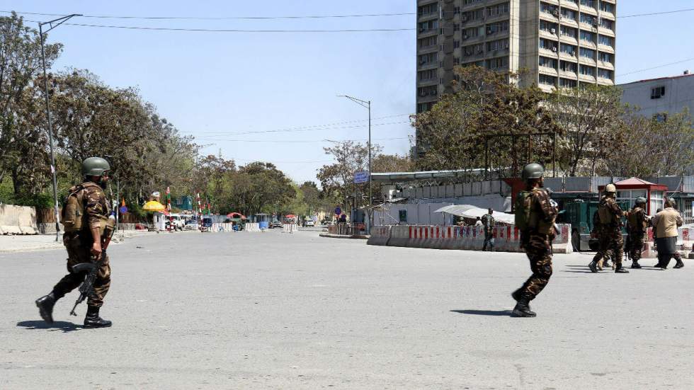 À Kaboul, explosion et fusillade près du ministère des Communications À Kaboul, explosion et fusillade près du ministère des Communications