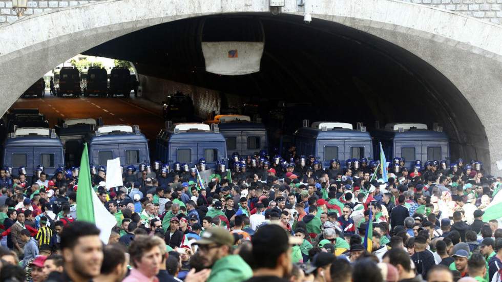 Pour le dixième vendredi de contestation en Algérie, des signes d'essoufflement de la mobilisation