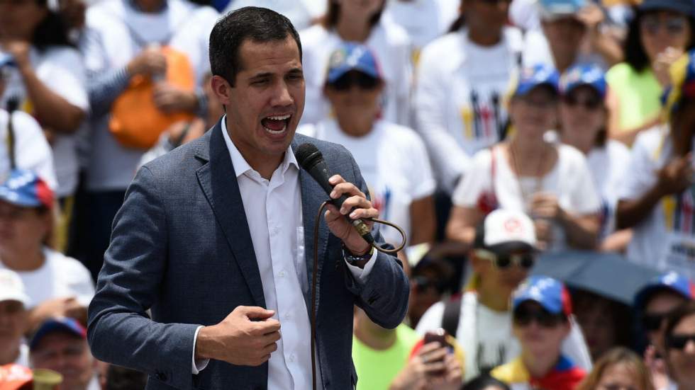 Venezuela : Juan Guaido revendique un soutien militaire, Caracas dénonce "une tentative de putsch" Venezuela : Juan Guaido revendique un soutien militaire, Caracas dénonce "une tentative de putsch"
