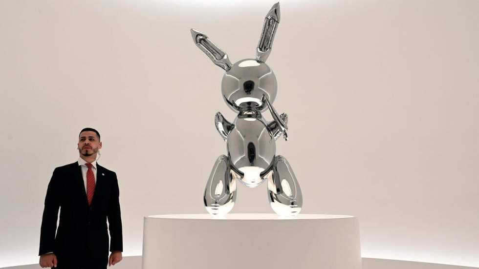 Un lapin de Jeff Koons bat un record de vente pour un artiste vivant