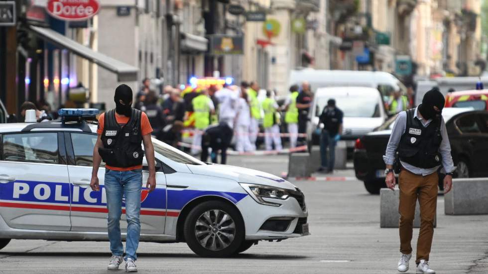 Explosion d'un colis piégé à Lyon : 13 blessés, le suspect toujours en fuite