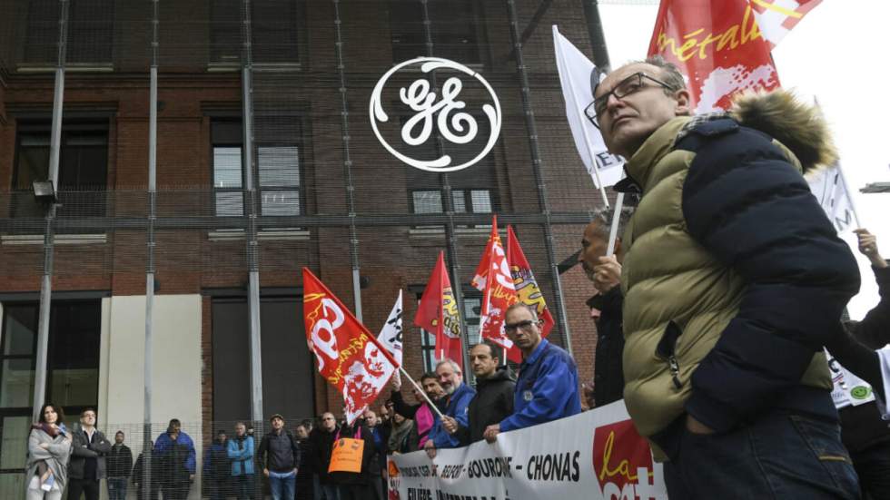 Plan social chez General Electric : pourquoi les critiques pleuvent sur Emmanuel Macron