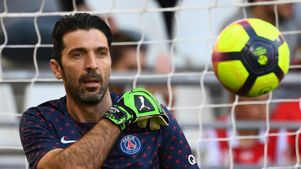 Le légendaire gardien italien Gianluigi Buffon quitte le PSG