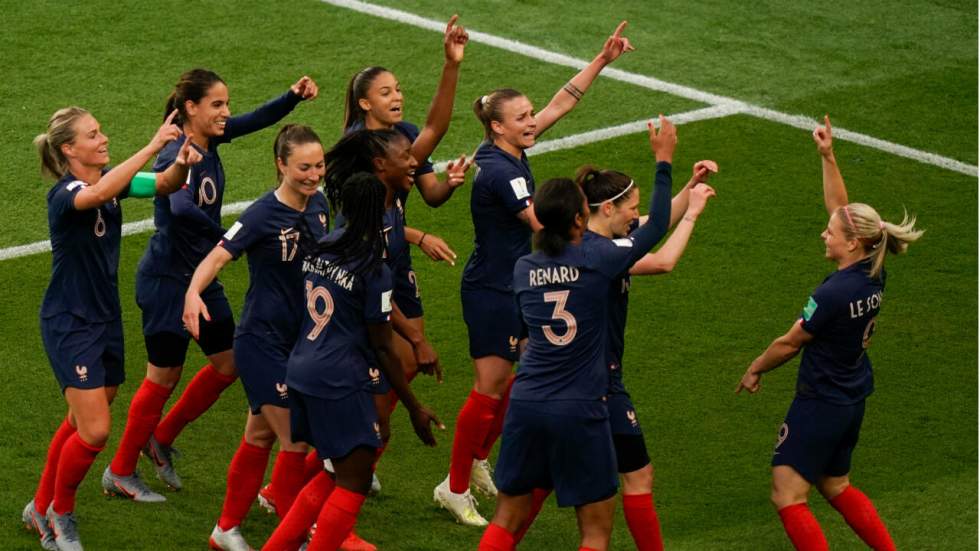 Mondial-2019 : les Bleues frappent fort d'entrée en écrasant la Corée du Sud