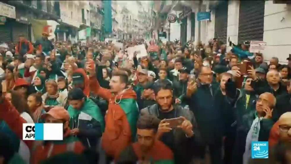 À Alger, des milliers de manifestants malgré un important dispositif policier