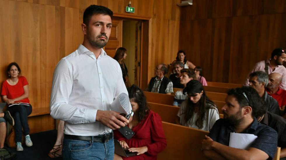 Opération anti-migrants au col de l'Échelle : prison ferme requise contre des membres de Génération identitaire Opération anti-migrants au col de l'Échelle : prison ferme requise contre des membres de Génération identitaire