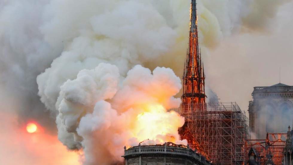 Incendie de Notre-Dame : "Aucune consigne immédiate pour éviter la contamination au plomb"