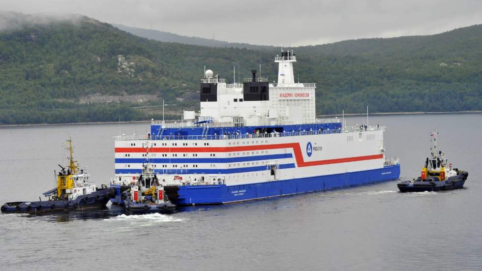 L'Akademik Lomonosov, centrale nucléaire russe, prête à larguer les amarres L'Akademik Lomonosov, centrale nucléaire russe, prête à larguer les amarres