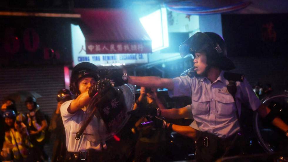 Plus de 30 arrestations à Hong Kong, après une journée de manifestations très tendue