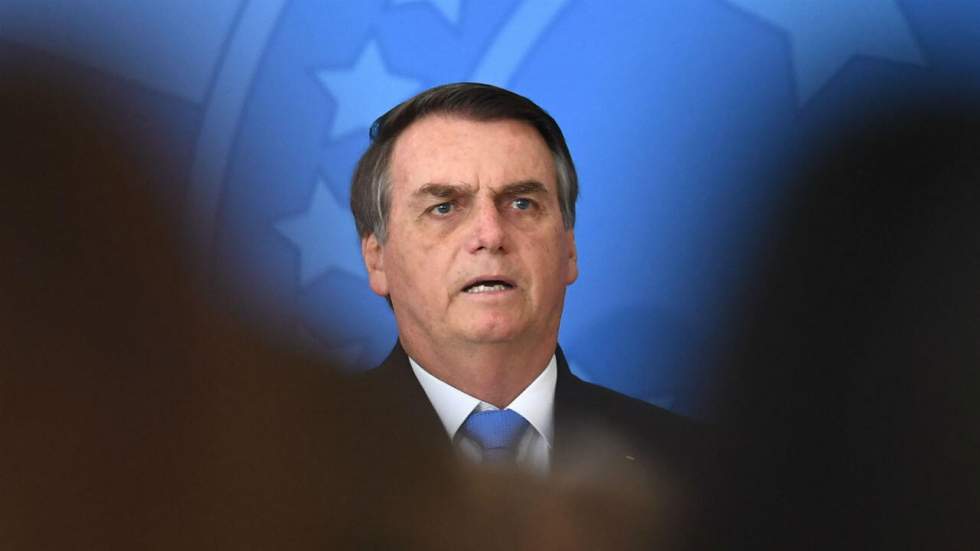 Amazonie : Bolsonaro conditionne encore l'aide étrangère au "retrait" de Macron