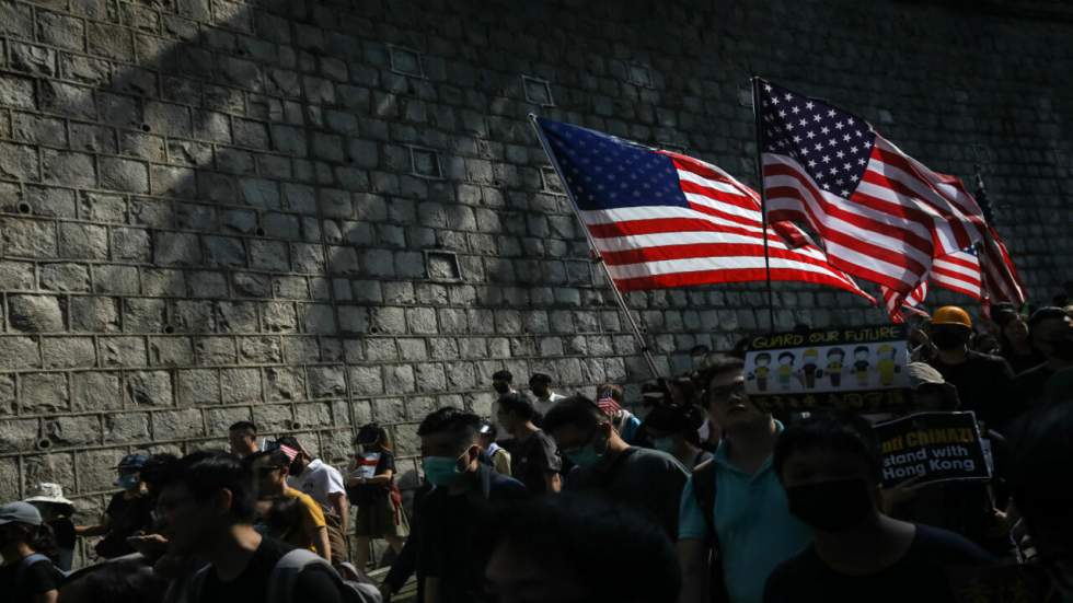 À Hong Kong, devant le consulat américain, des manifestants en appellent à Washington