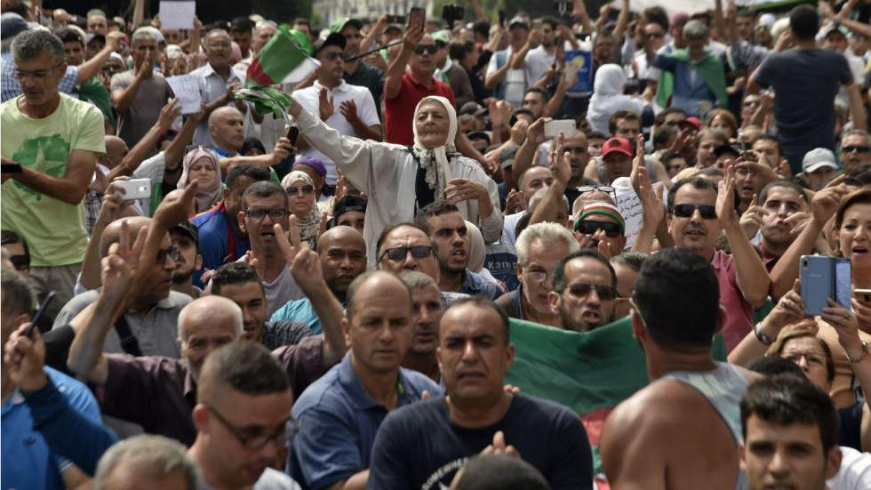 Le général Gaïd Salah tente de tenir tête aux manifestants algériens